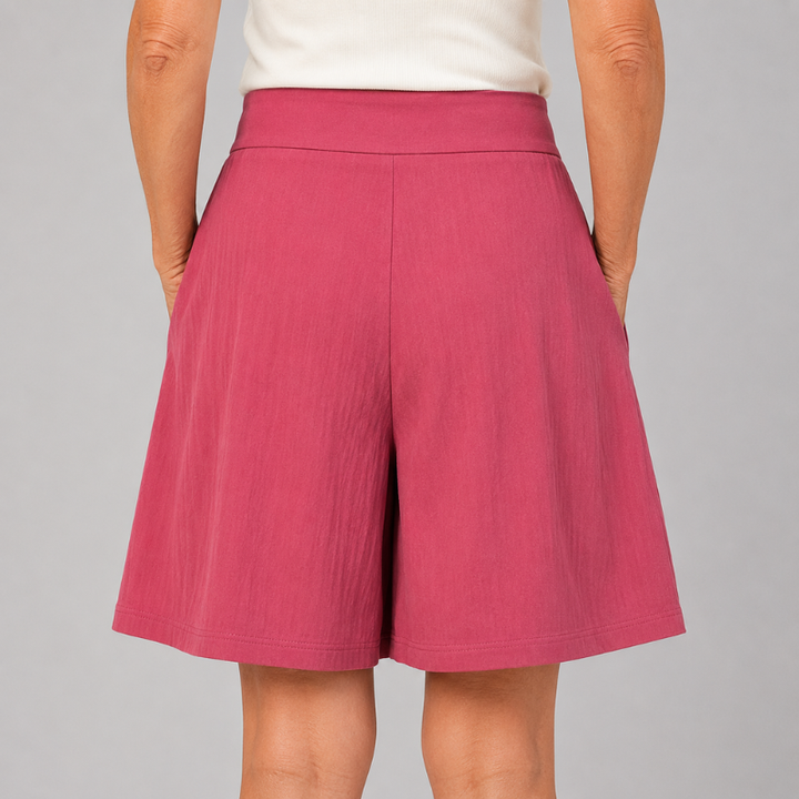 Women's High Waist Pleated Shorts with Two-Button Closure and Side Pockets