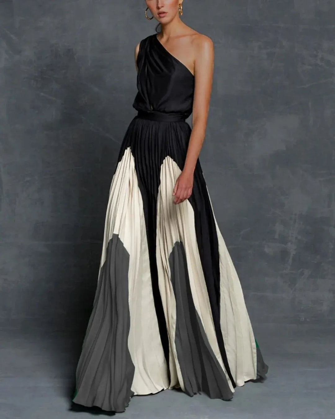 Women's Color Block Pleated Maxi Dress with One-Shoulder Neckline